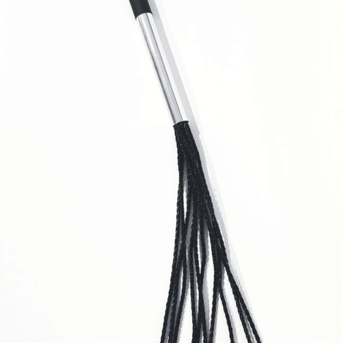 Flogger med flettet snerler